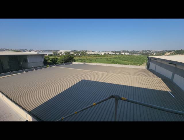 5,225M² WAREHOUSE FOR SALE IN RIVERHORSE VALLEY
